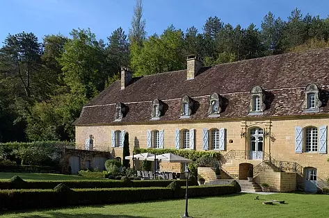 Beautiful castle for rent in France